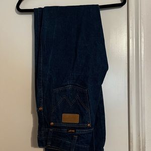 Men’s Bootcut Wrangler Jeans